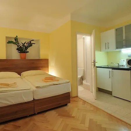 U Zlate Podkovy - At The Golden Horseshoe Apartmán